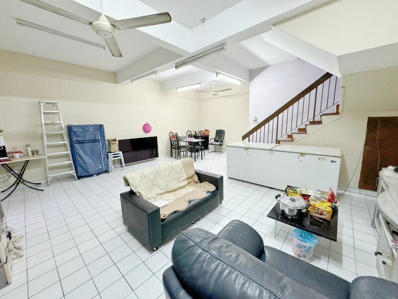 Taman Johor Jaya - 2