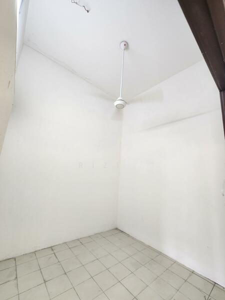 Taman Desa Intan - 4