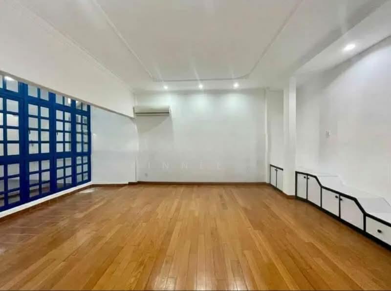2 Storey Semi-D Taman Lumba Kuda - 2