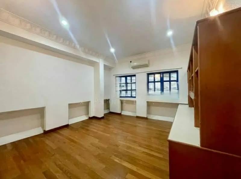 2 Storey Semi-D Taman Lumba Kuda - 5