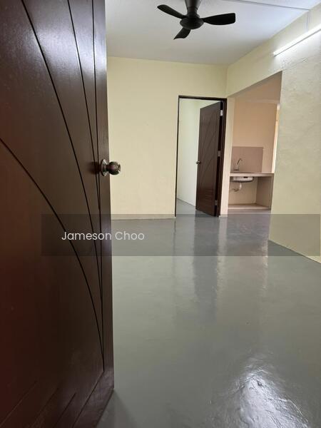 Taman Tampoi Utama Flat - 3