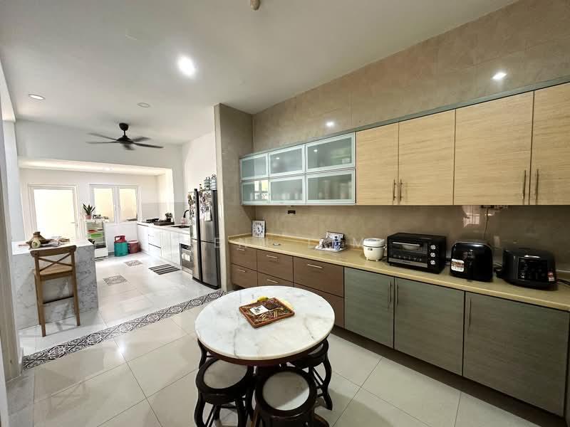 Damansara Legenda - 2