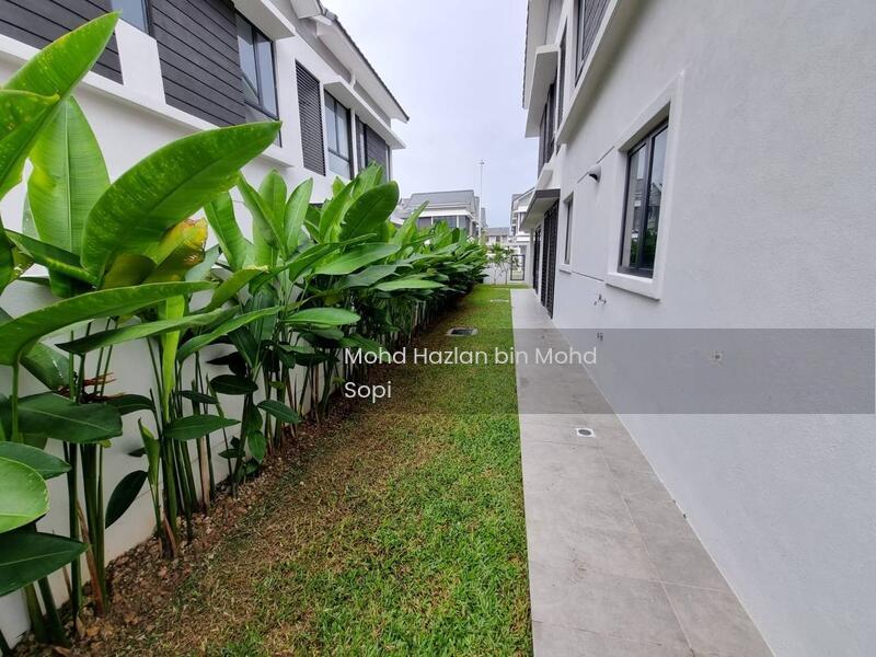 City of Elmina : Reesia - 5