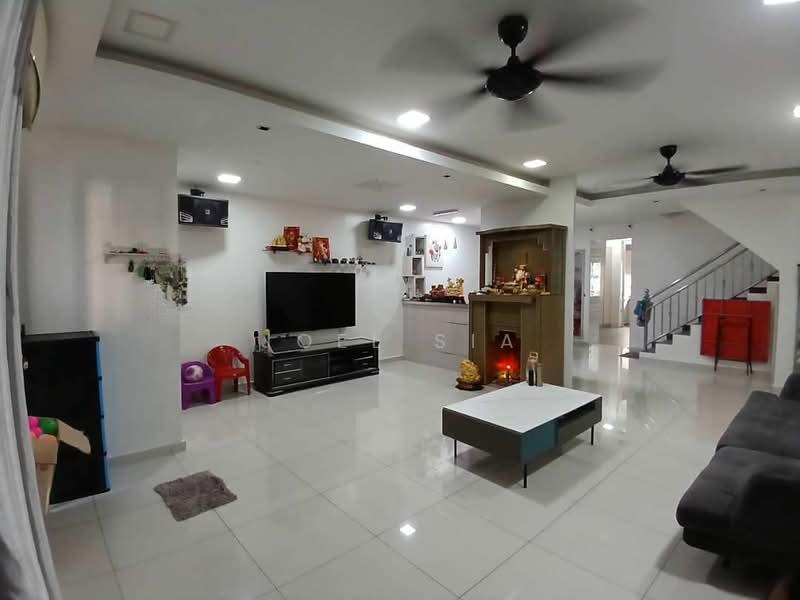 Bayu Tinggi Double Storey 20x70 Renovated house For Sale - 1