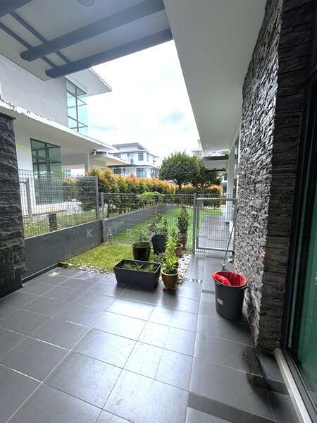 Straits View - Permas Jaya - 2