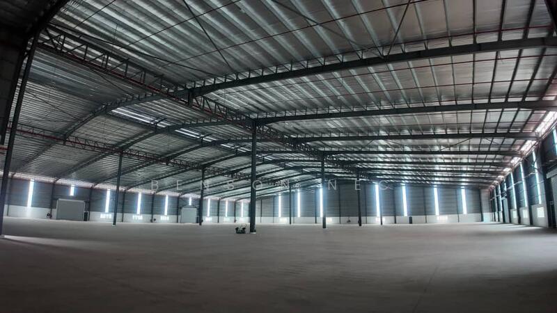 Senai Idaman Brand New Industrial Factory - 1