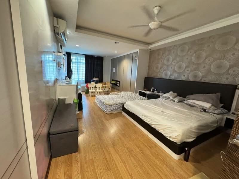 Taman Austin Heights - 2