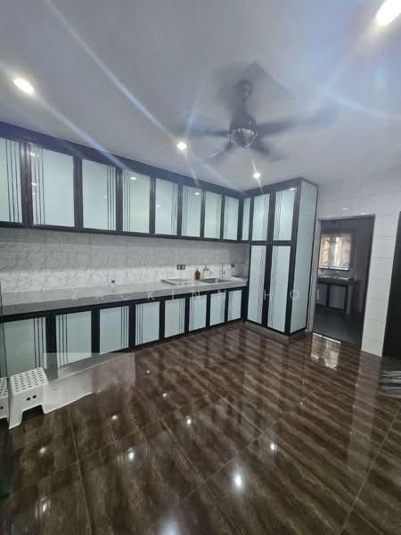 Prime Location Partially Renovated 2 Sty Bandar Bukit Tinggi 2 Klang - 2