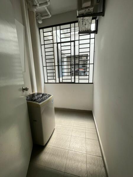 Seasons Amara Larkin - 4