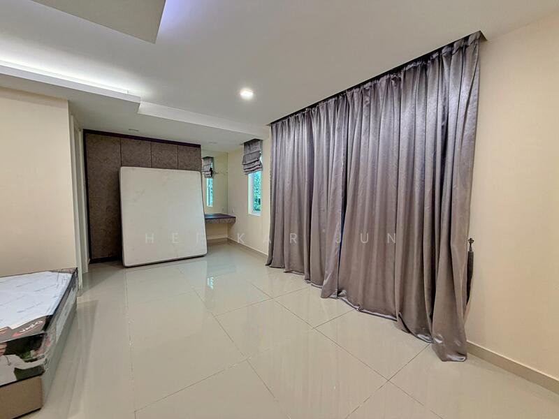 Bandar Baru Sri Petaling - 2