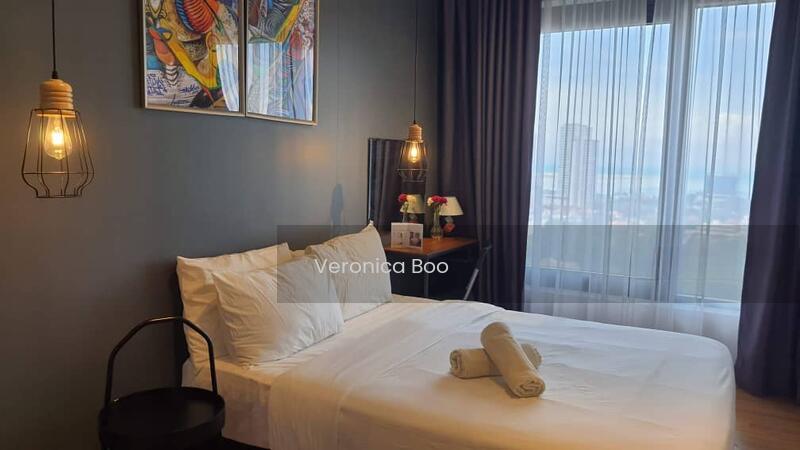 Tropicana 218 Macalister - 3