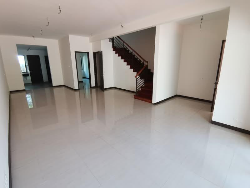 Tiara Hills - 3