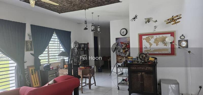 3 storey semi D corner lot - 1