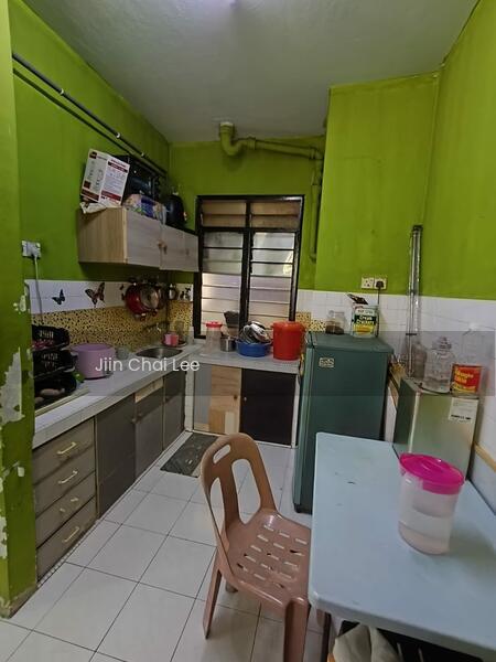 Flat Taman Perling - 3