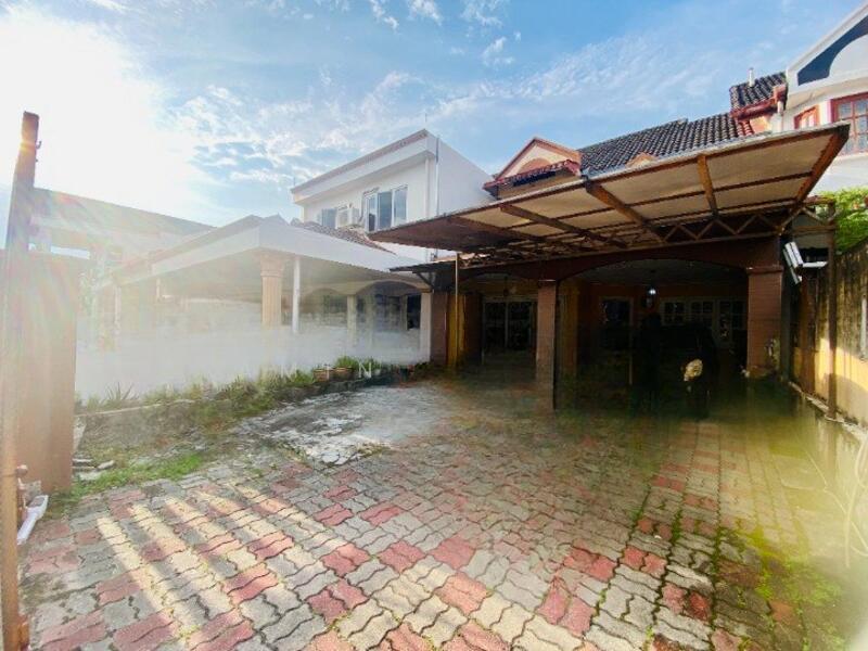 Bandar Tun Hussein Onn - 3