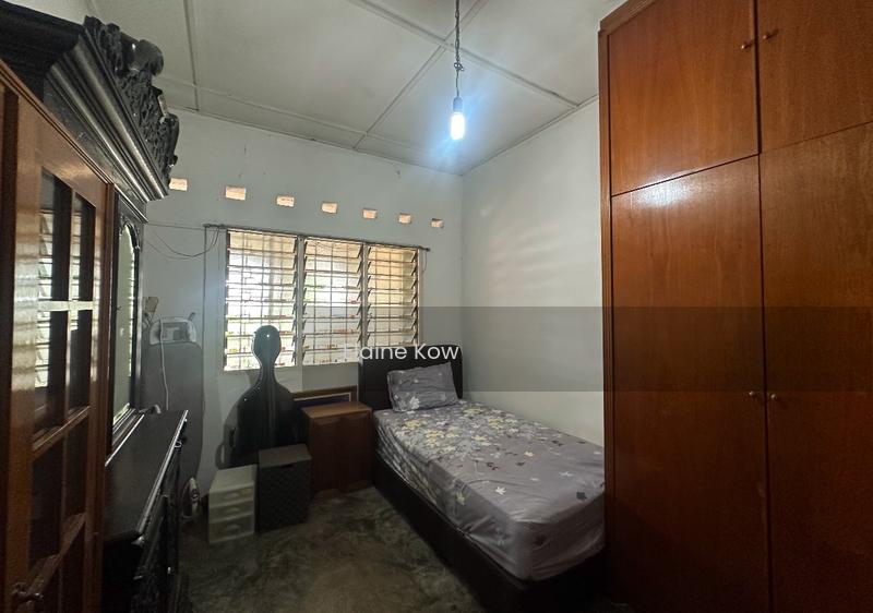 Terrace house at Seksyen 14 - 2