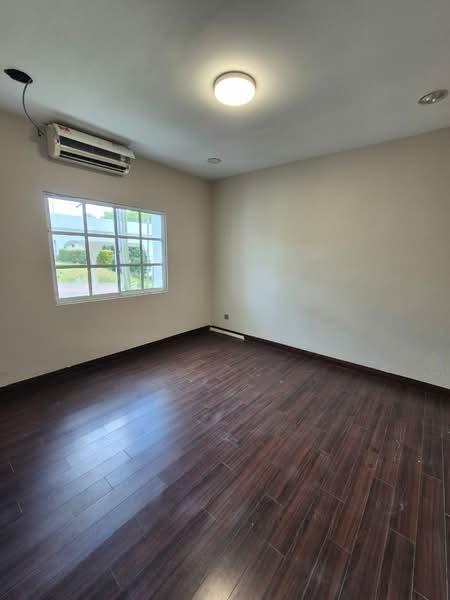 Country Heights - 4