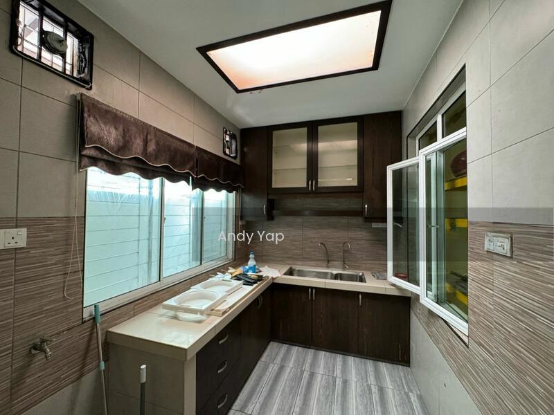 Zara O-Lot Bungalow - 4