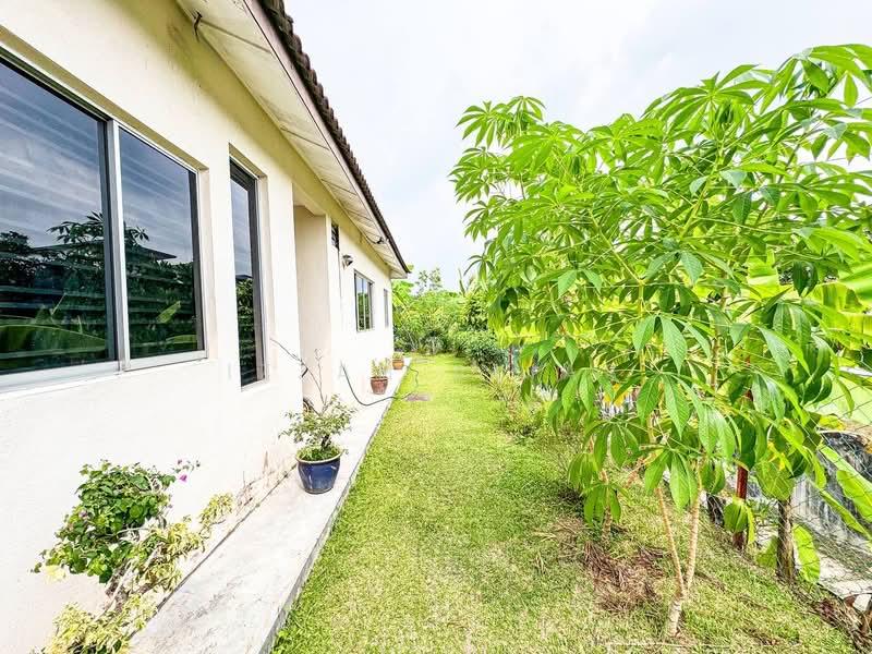 Double Storey Bungalow Perdana Heights Seksyen U10 - 4