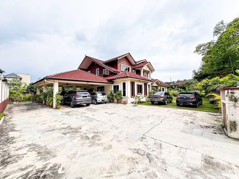 Double Storey Bungalow Perdana Heights Seksyen U10 - 2