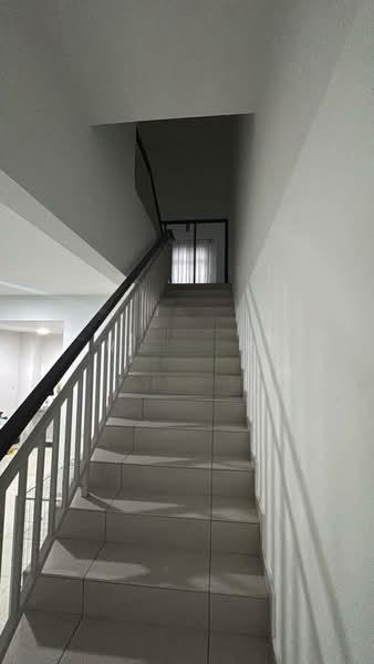 26th Avenue, Bukit Indah - 4