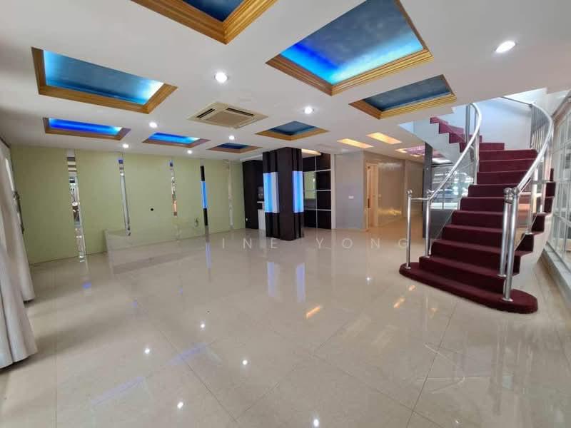 Taman Sutera Utama - 1