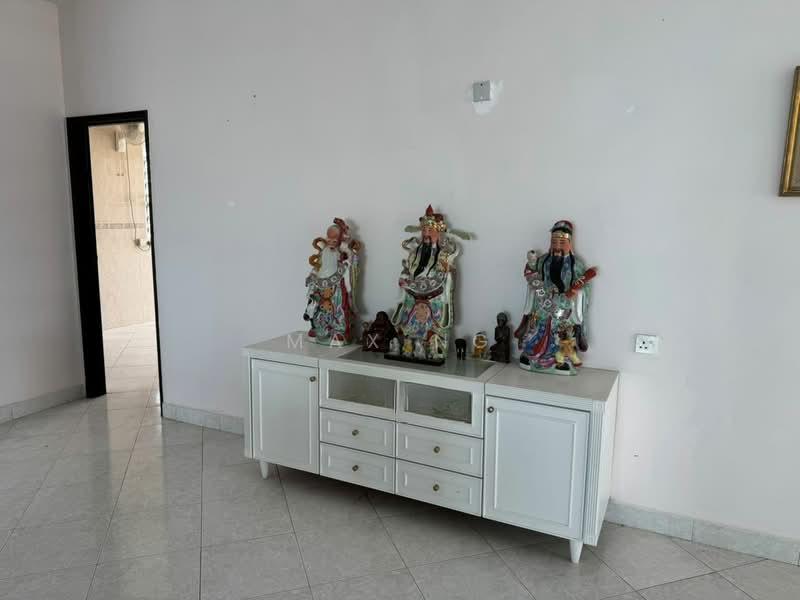 Gurney Beach Resort - 4