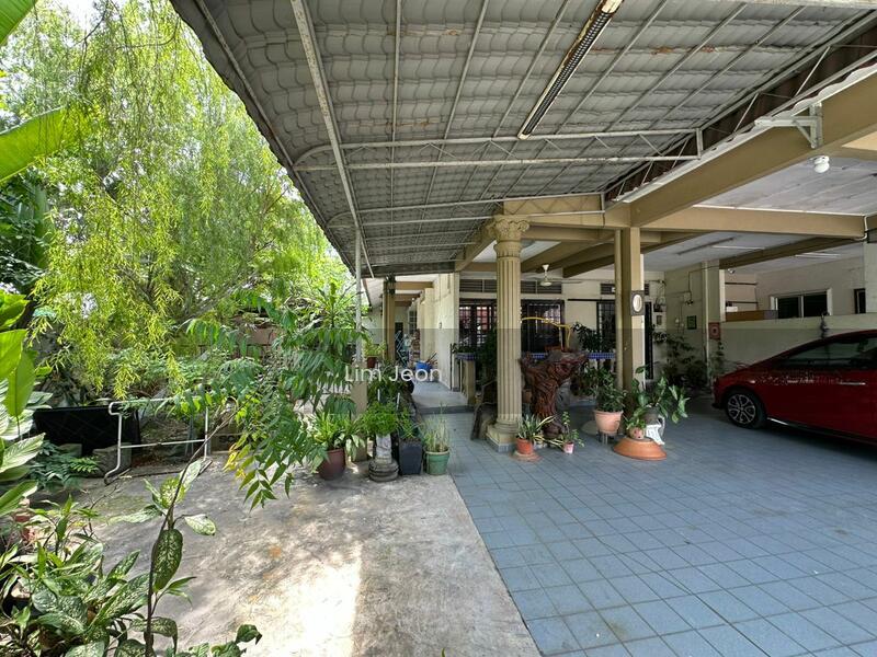 Taman Palm Grove - 3