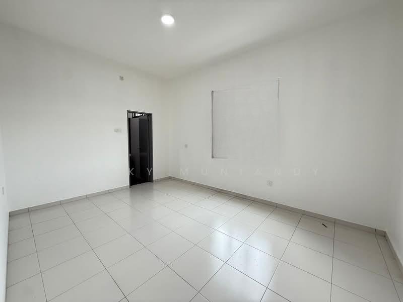 Taman Mutiara Mas - 4