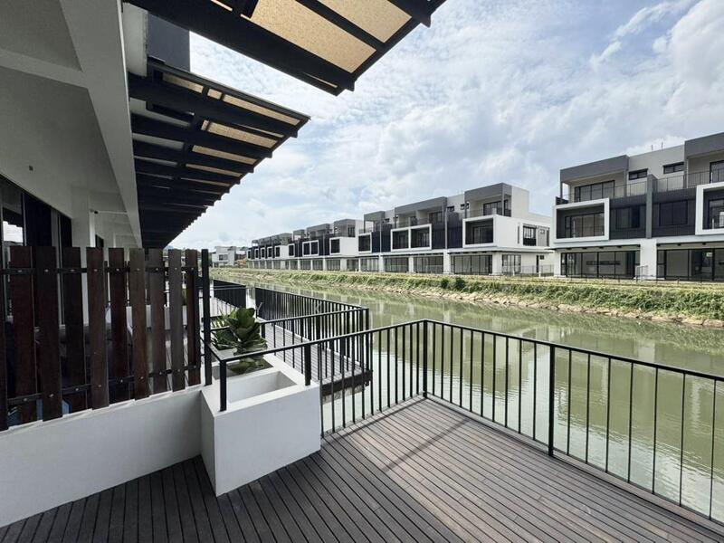 Waterway Residences - 4