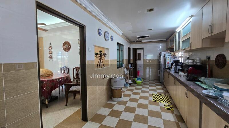Semi-D house at Ampang - 4