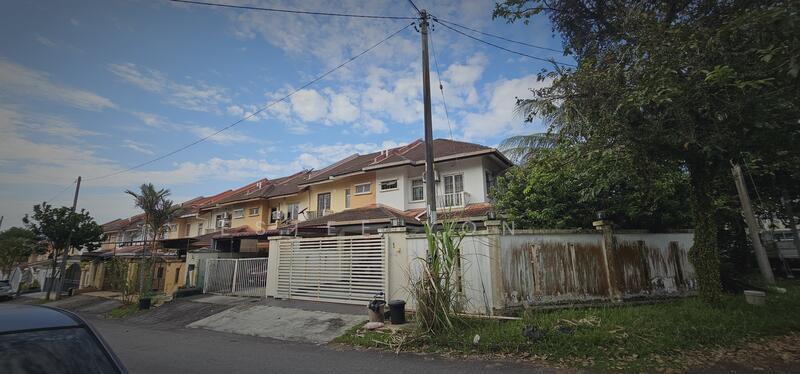 Corner double storey house at bandar mahkota cheras for sale - 2