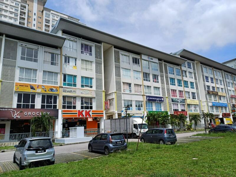 Cova Square, Kota Damansara - 3