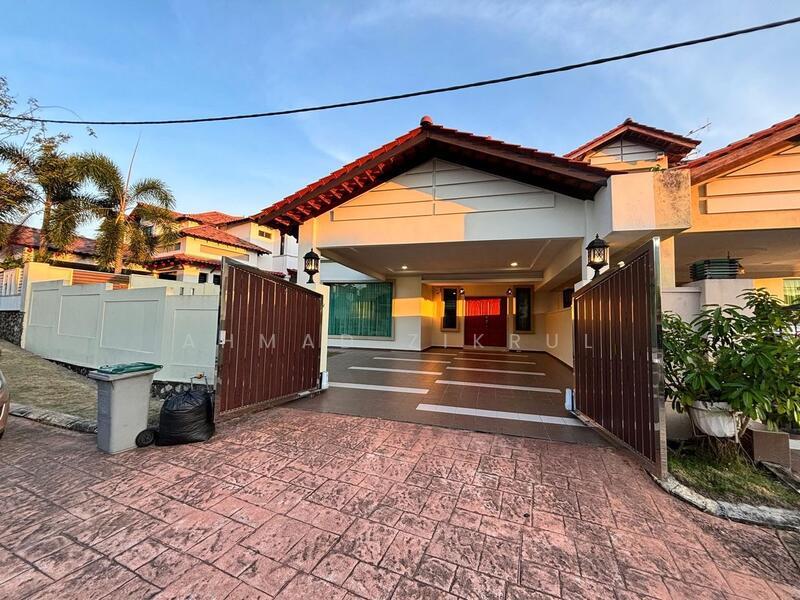 Renovated Taman Evergreen Heights - 1