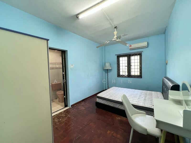 Lily & Jasmine Apartment - 4