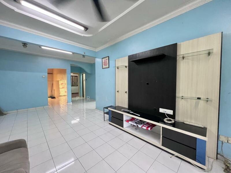 Lily & Jasmine Apartment - 2