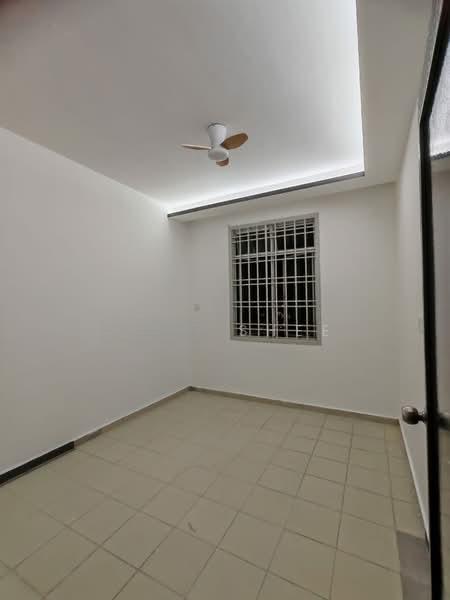 Lake View Suites - 3