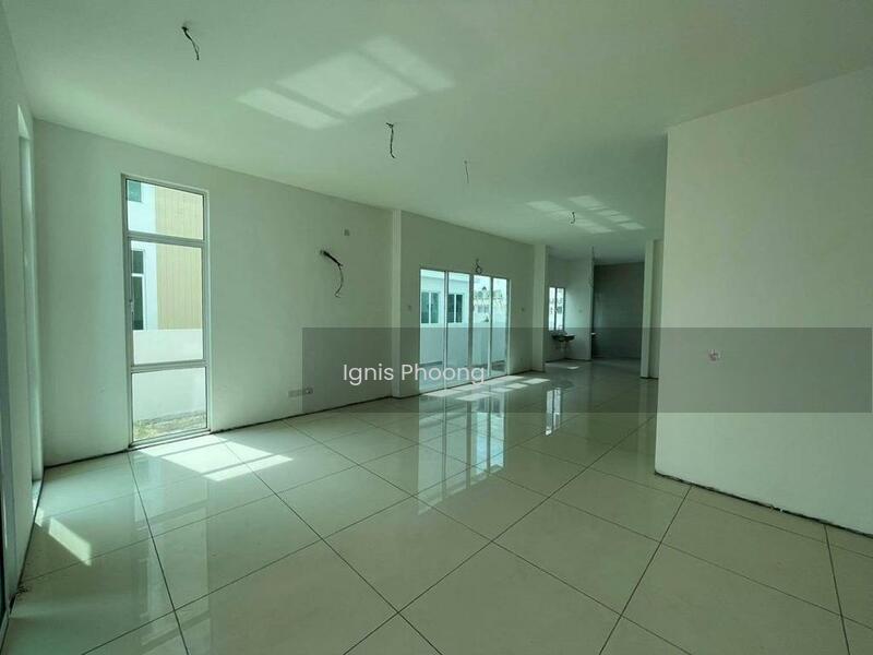 Sentrino Residence 3 Storey Semi-D @Alma - 5