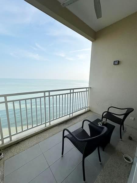 Quayside Seafront Resort Condominiums - 2