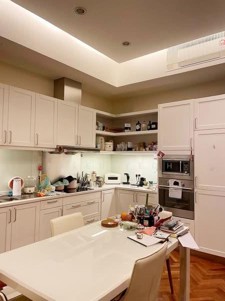 Quayside Seafront Resort Condominiums - 4