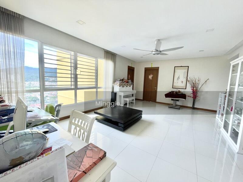 Central Park condominium - 3