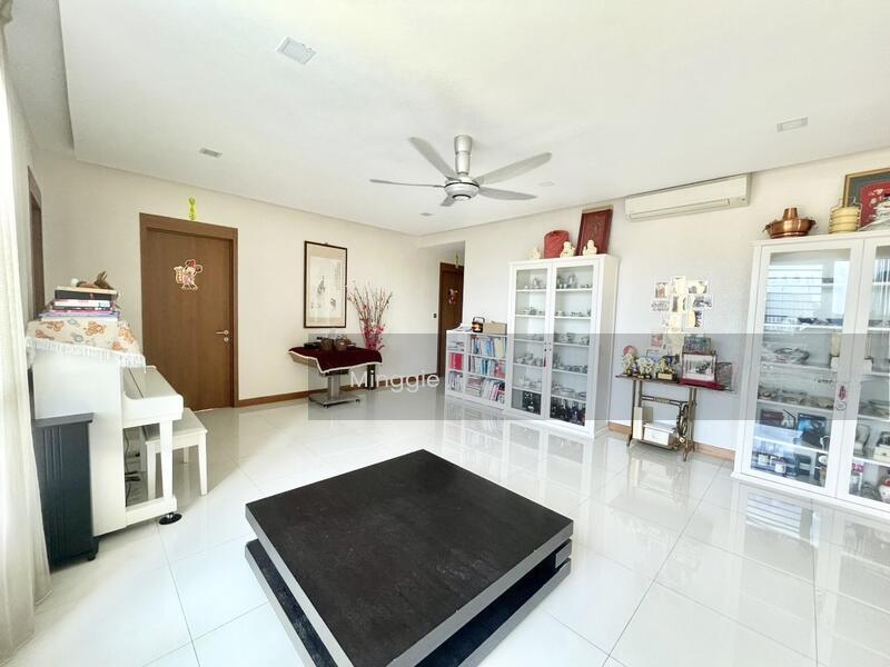 Central Park condominium - 4