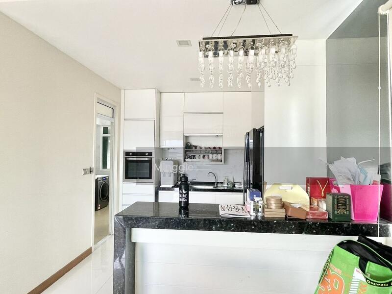 Central Park condominium - 5