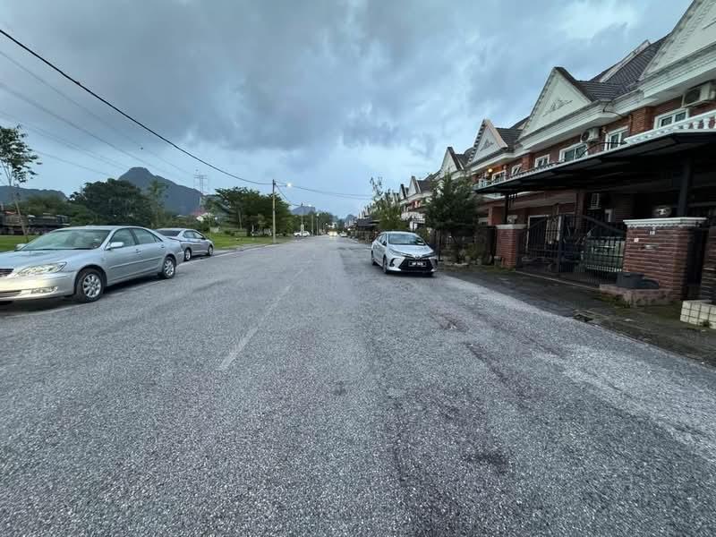 2-storey Terrace House at Bandar Ipoh Raya - 4