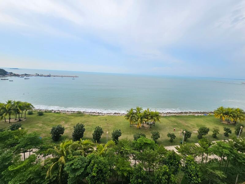 Quayside Seafront Resort Condominiums - 1