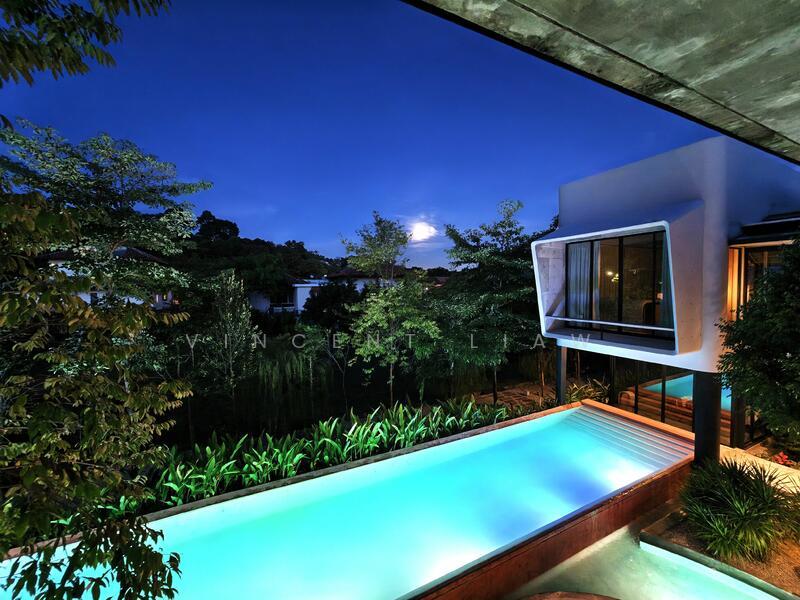 Bungalow at Seksyen 11 - 2