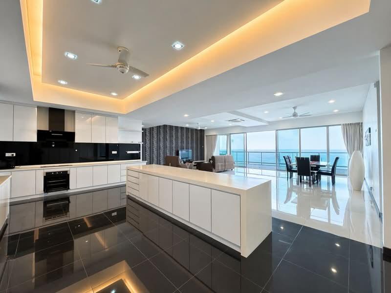 Infinity Beachfront Condominium - 4