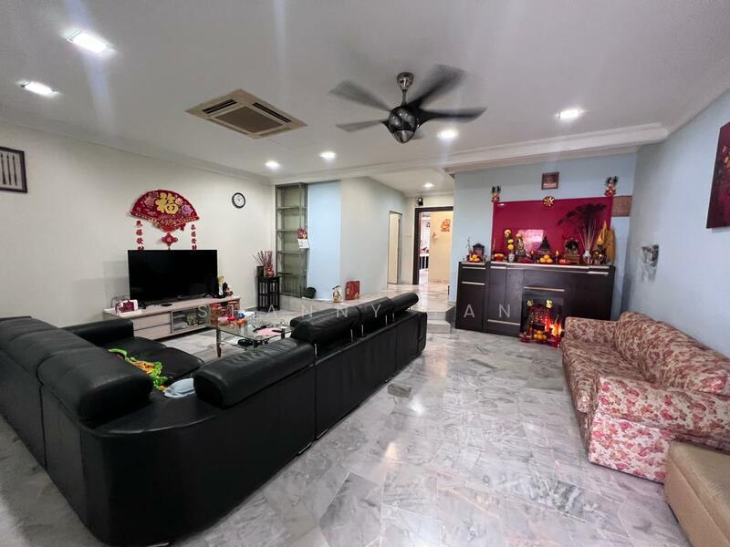 Bandar Sungai Long - 1