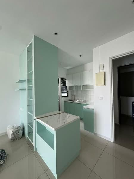 Vista Millennium Condominium - 3