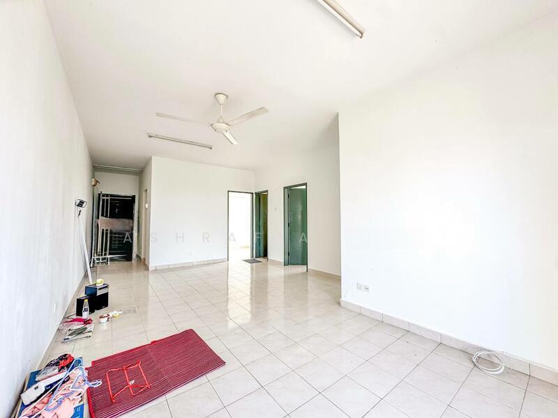 Puteri Bayu Apartment - 4